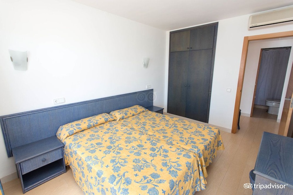 Playa Bella Beach Apartments 17/50
