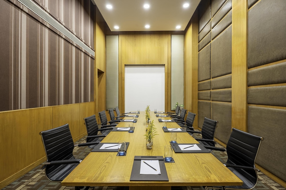 Radisson Blu Hotel Pune Kharadi 65/77