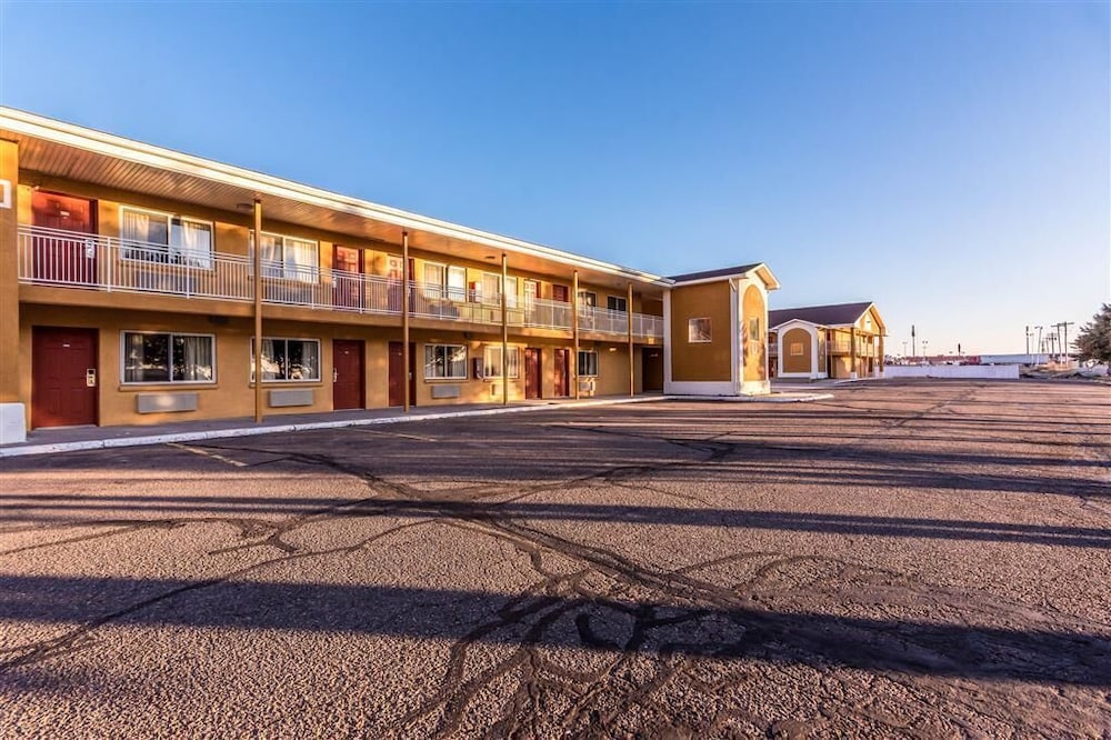 Colby Inn and Suites 6/25