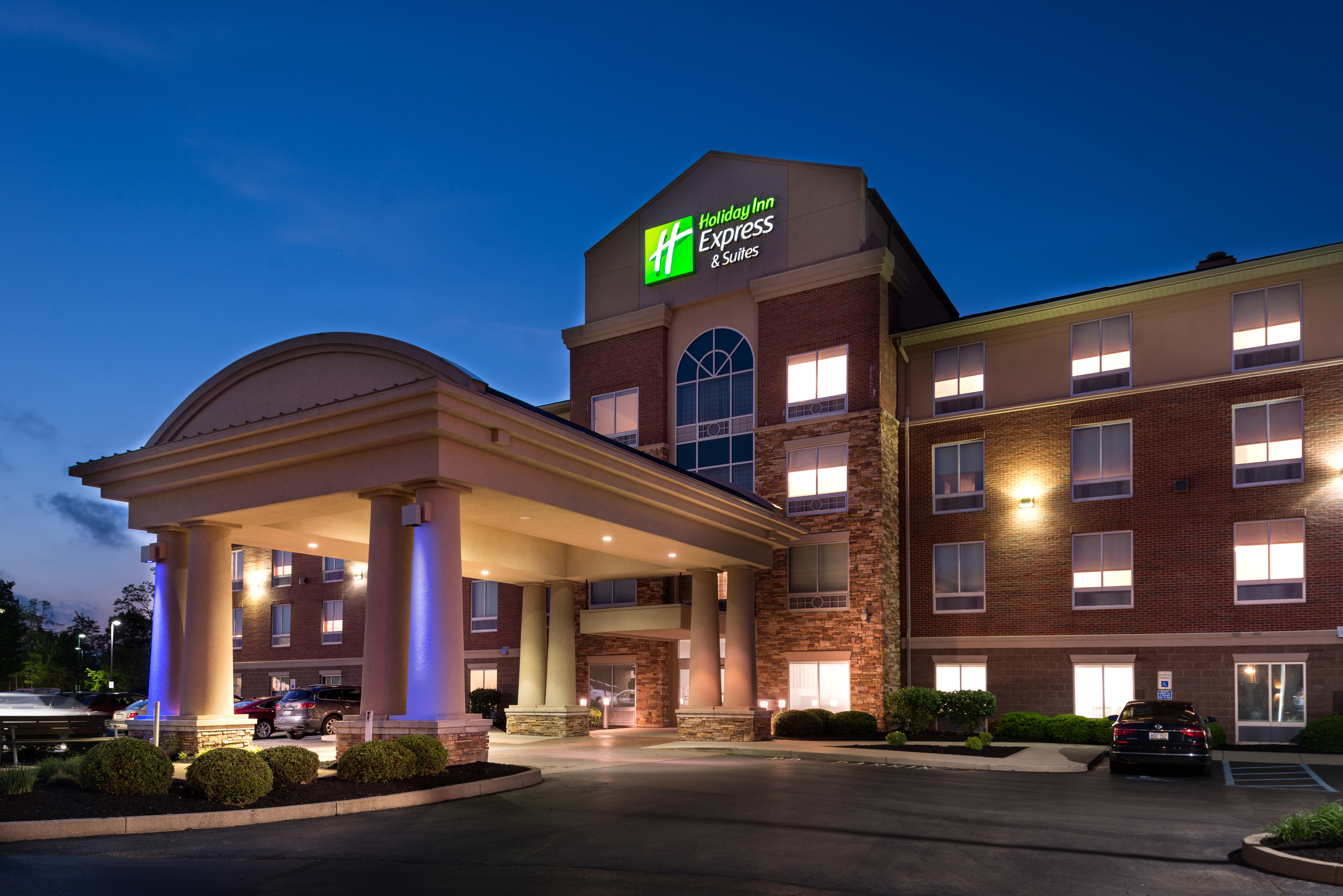 Holiday Inn Express Suites Cincinnati Mason 47/49