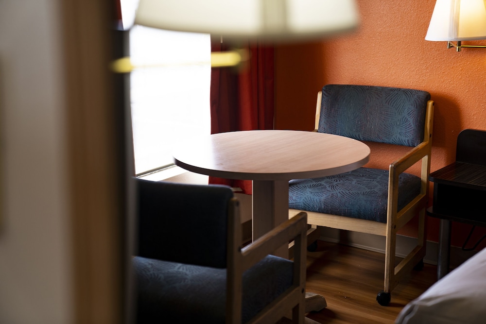 Hermiston Inn & Suites 34/50