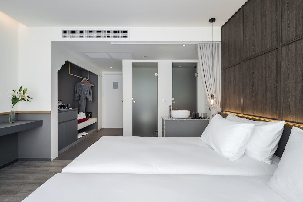 Lilit Bang Lumphu Hotel 22/66