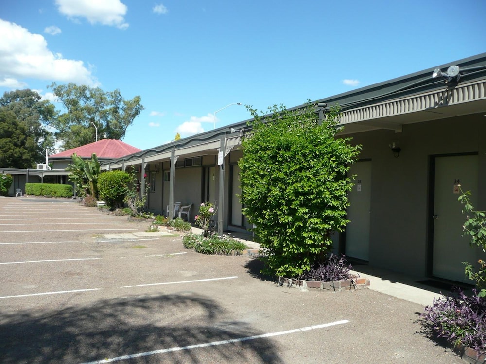 The Hermitage Motel 21/26