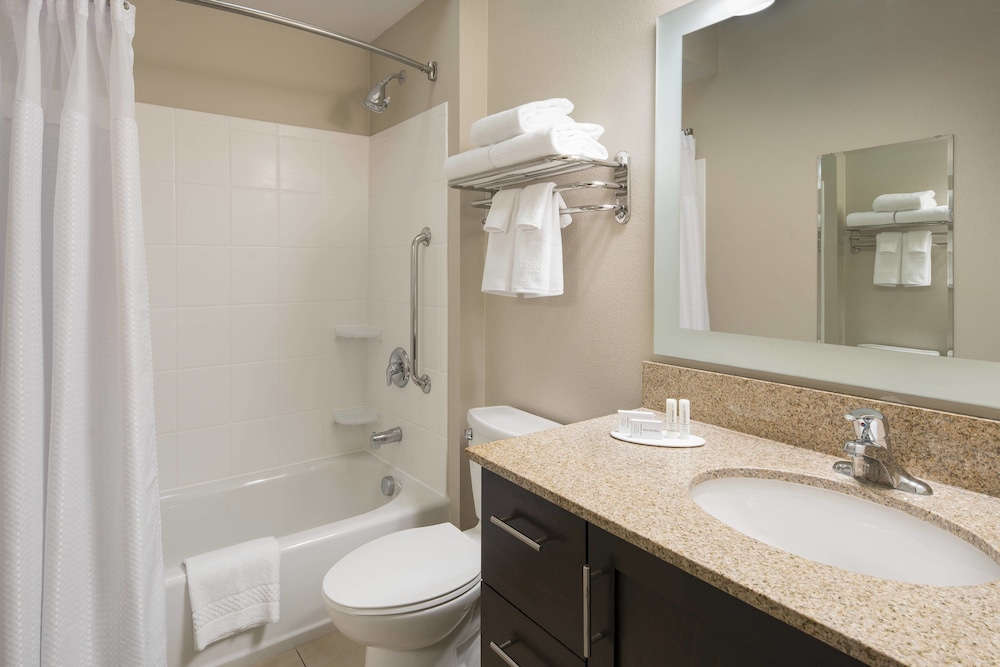 TownePlace Suites by Marriott San Diego Carlsbad / Vista 4/24
