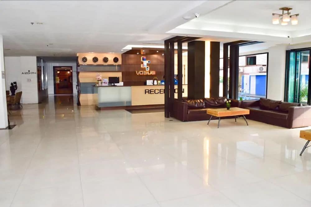 Vogue Hotel Pattaya 6/63