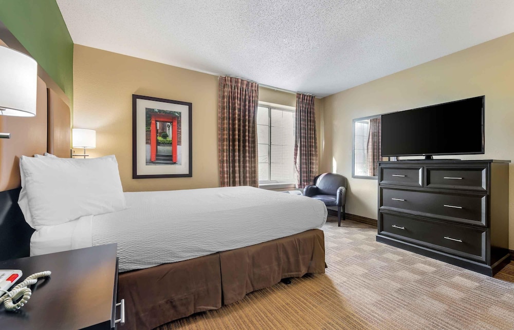 Extended Stay America-Minneapolis-Eden Prairie-Technology Dr 16/53