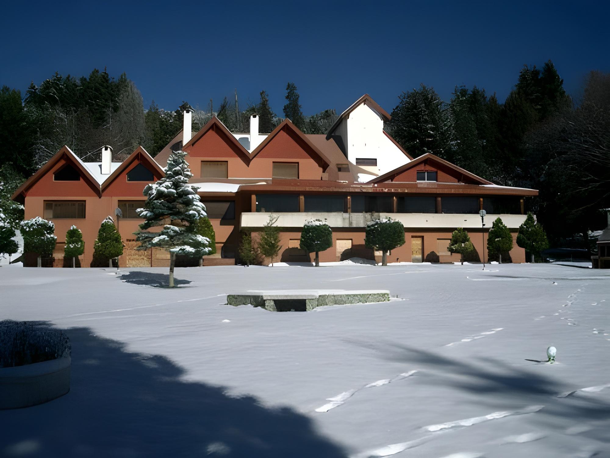 Basia Hotel & Sushi 2/25