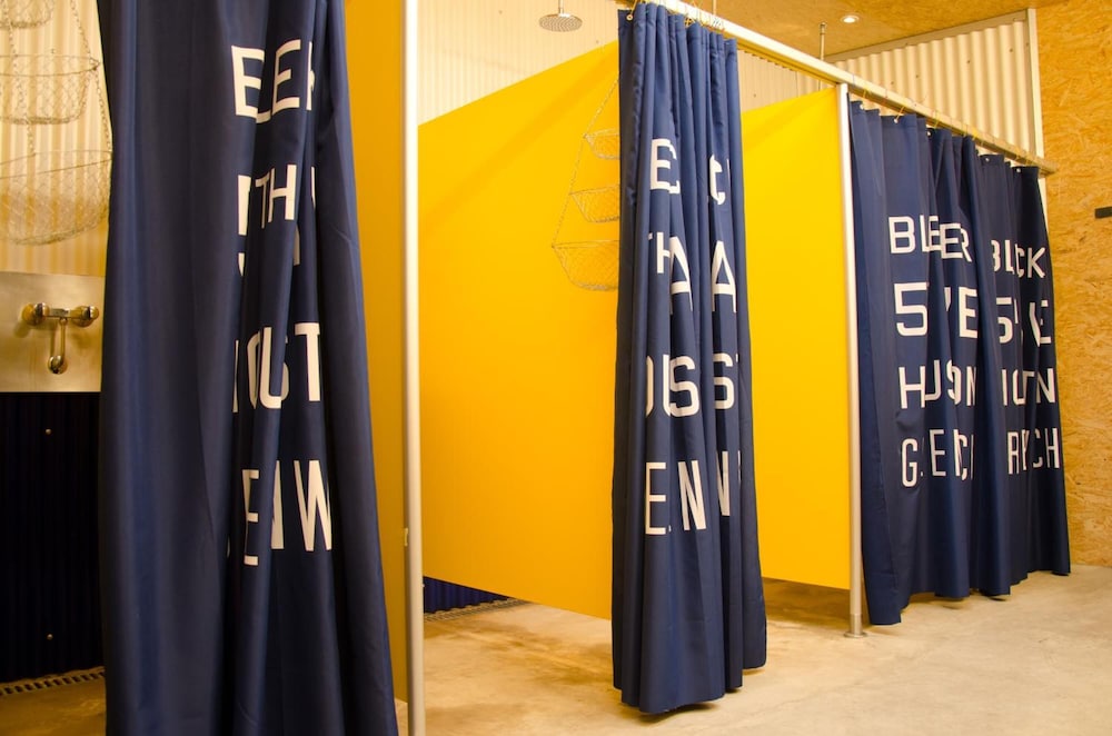 Basecamp Bonn 23/50