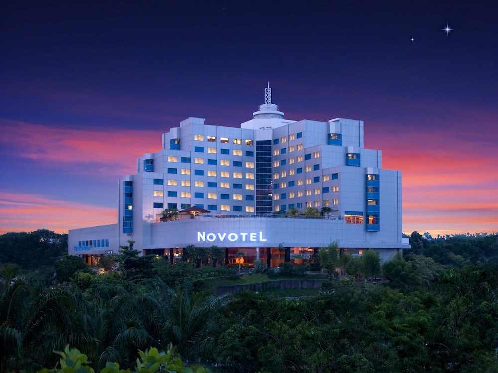 NOVOTEL BALIKPAPAN 2/74