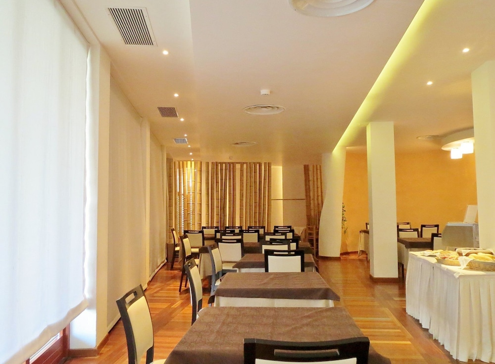 Best Western Hotel Carlo Felice 44/56