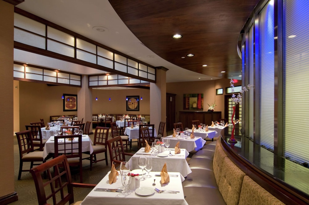 DoubleTree by Hilton South Charlotte Tyvola 32/54