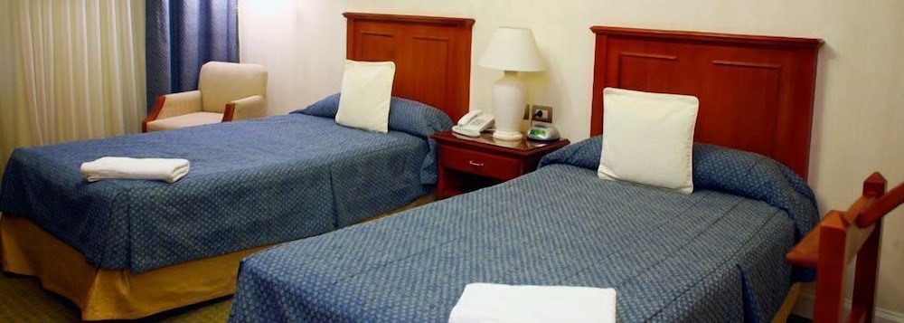 EPIC HOTEL VILLA MERCEDES 16/60