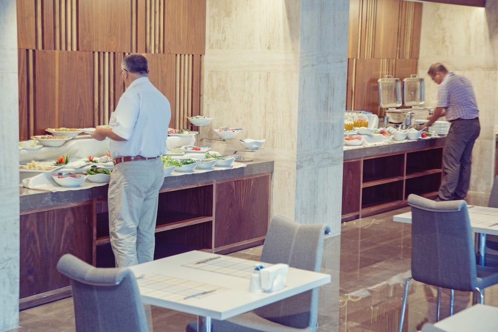 Fesa Business Hotel 55/67