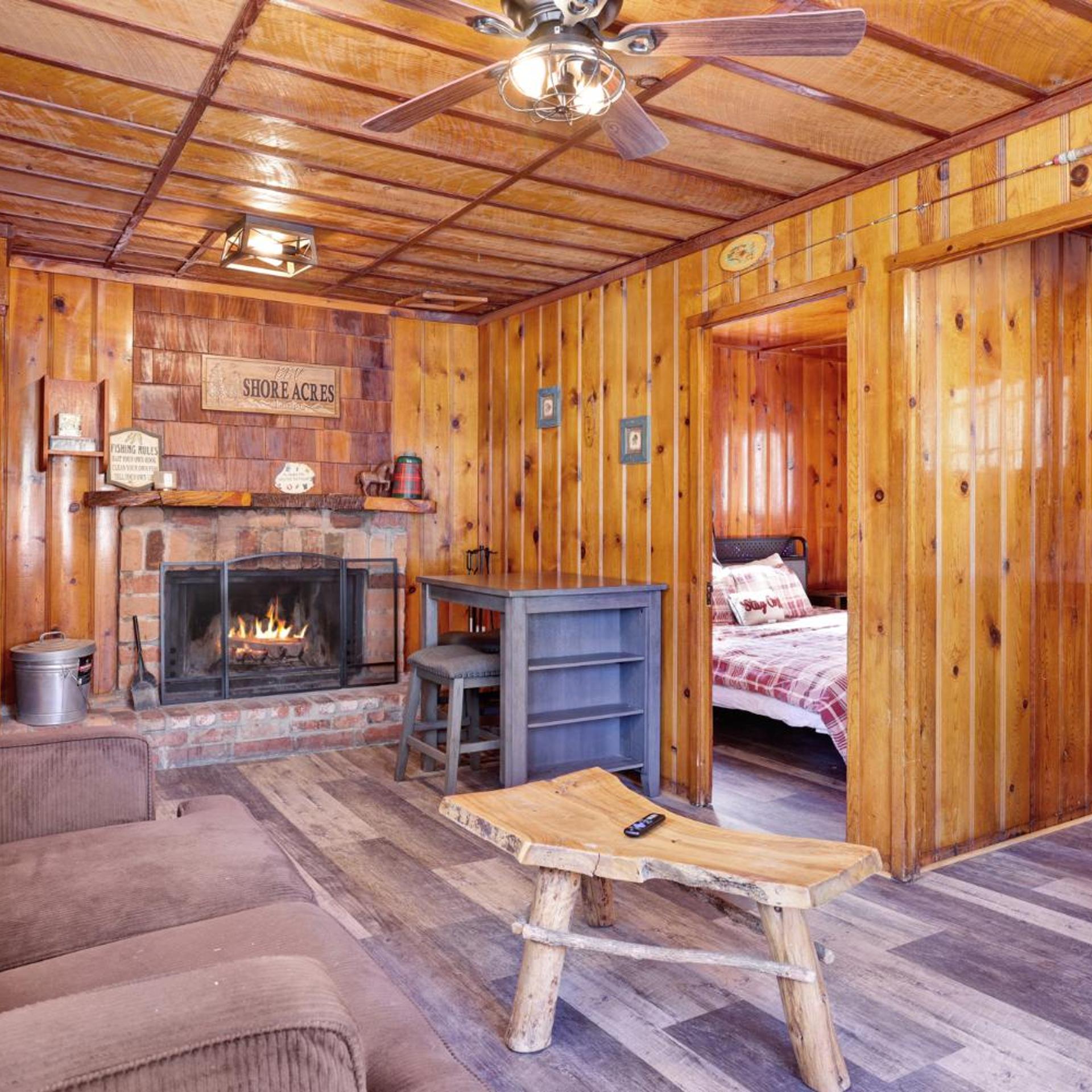 Little Pines Couples Lakeside Cabin by Big Bear Vacations 7/23