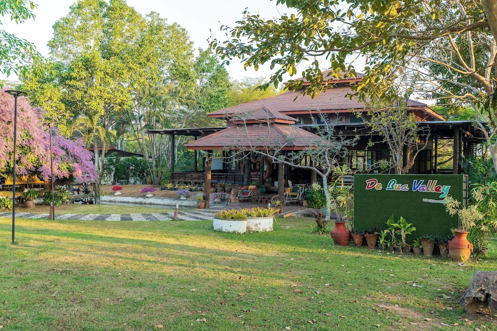 DE BUA VALLEY RESORT 42/49