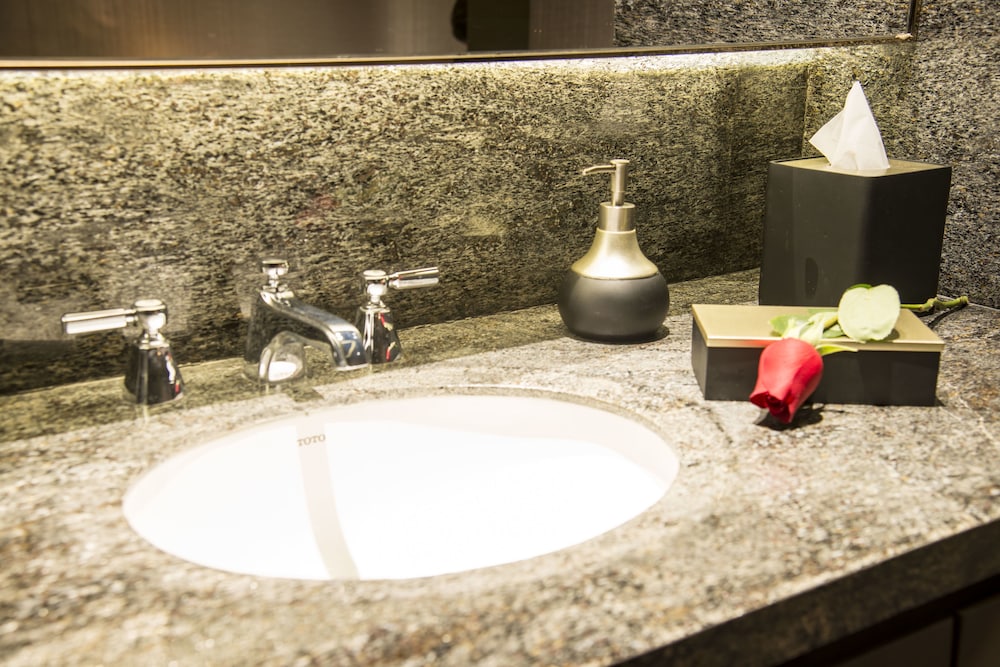 Grand Bay Hotel Beijing 59/70