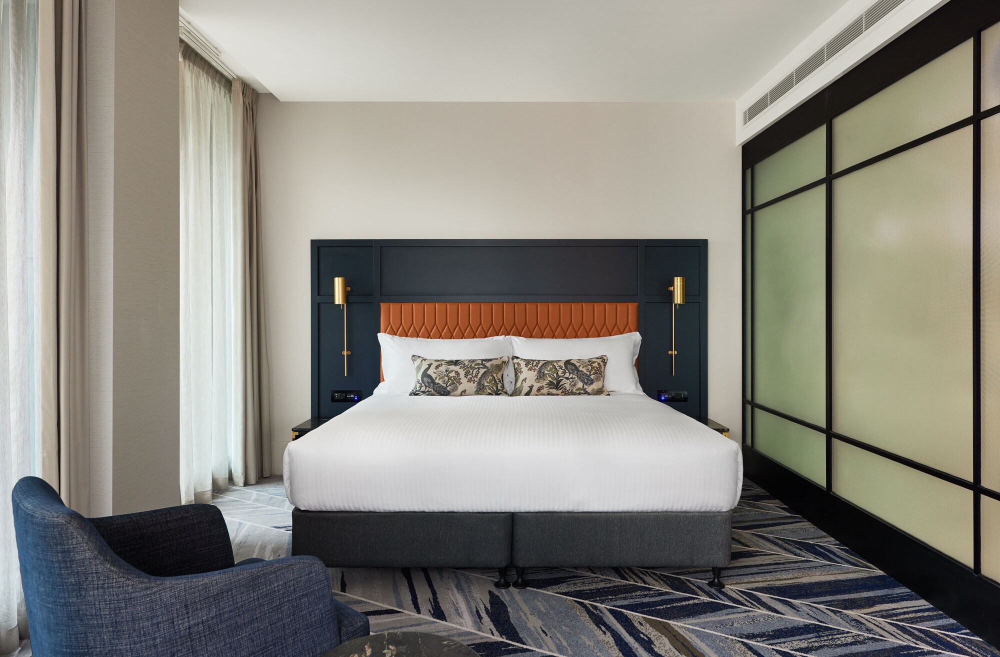 Suite, King Bed, Balcony
