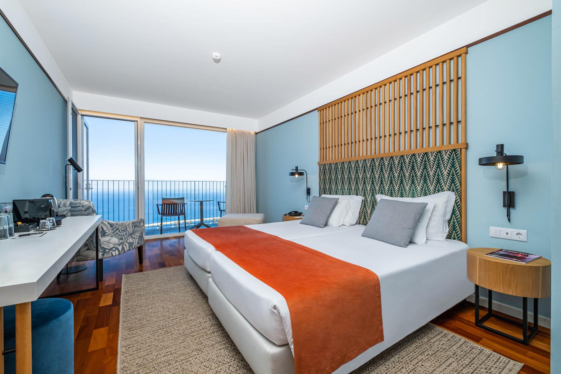Superior, Sea View, Balcony or Terrace