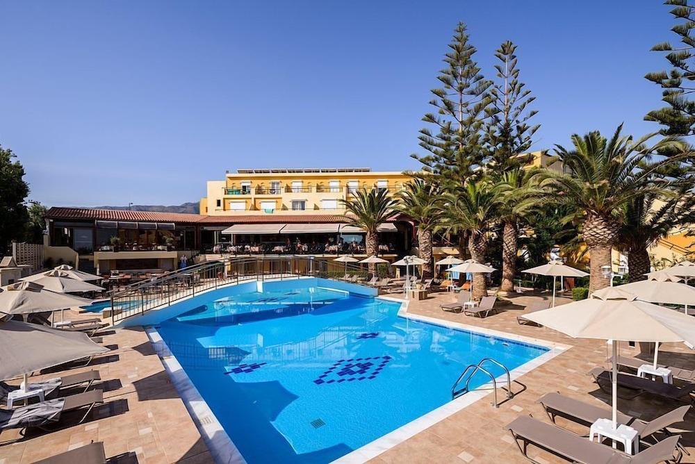 Vantaris Luxury Beach Resort 8/42