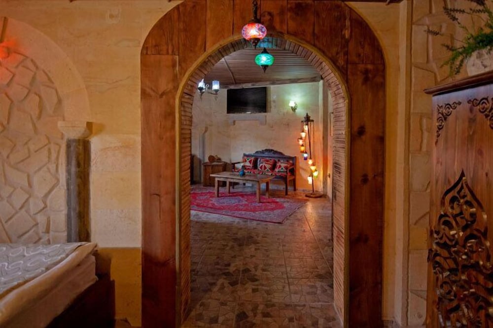 Peace Stone House 6/69