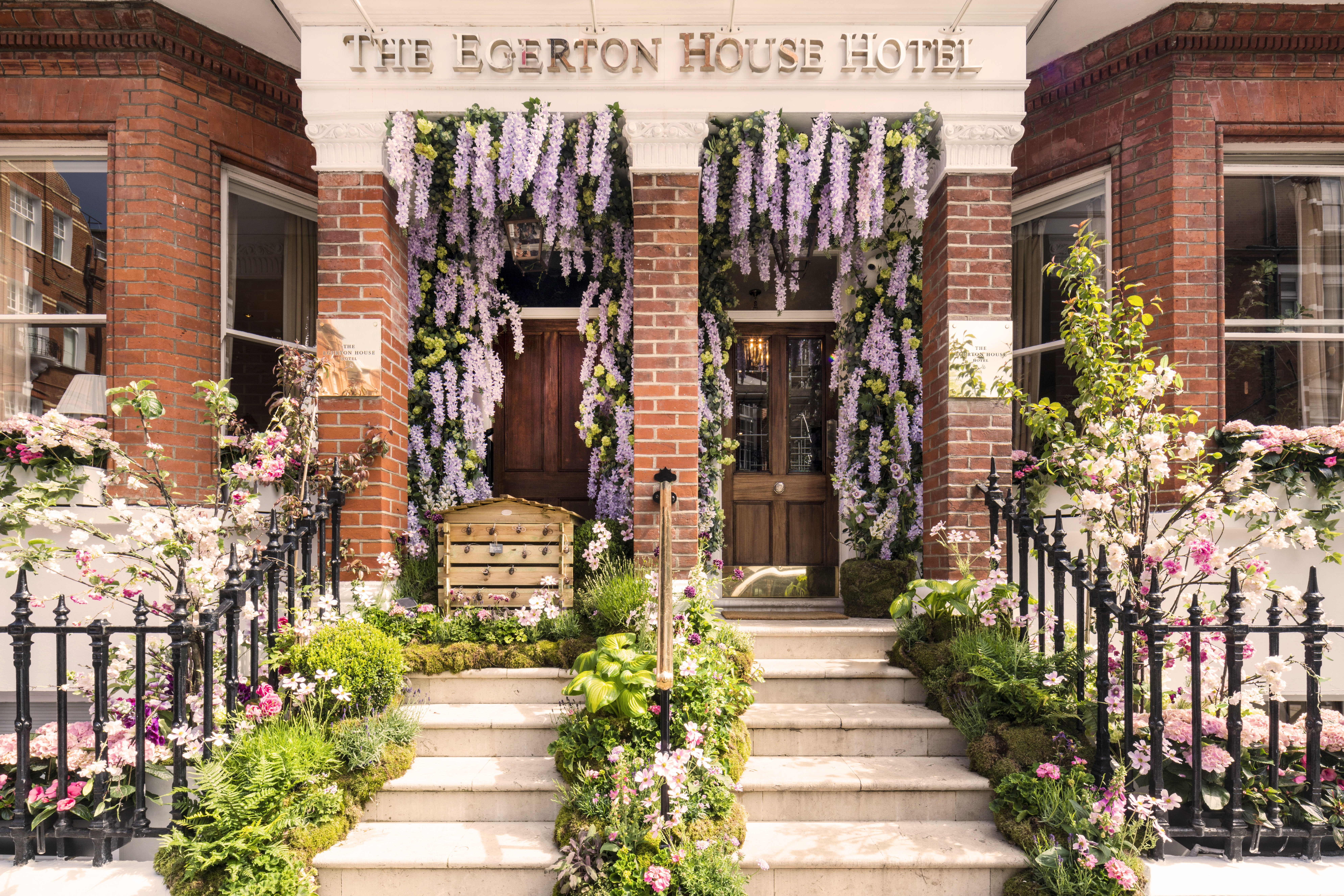 Egerton House 4/69