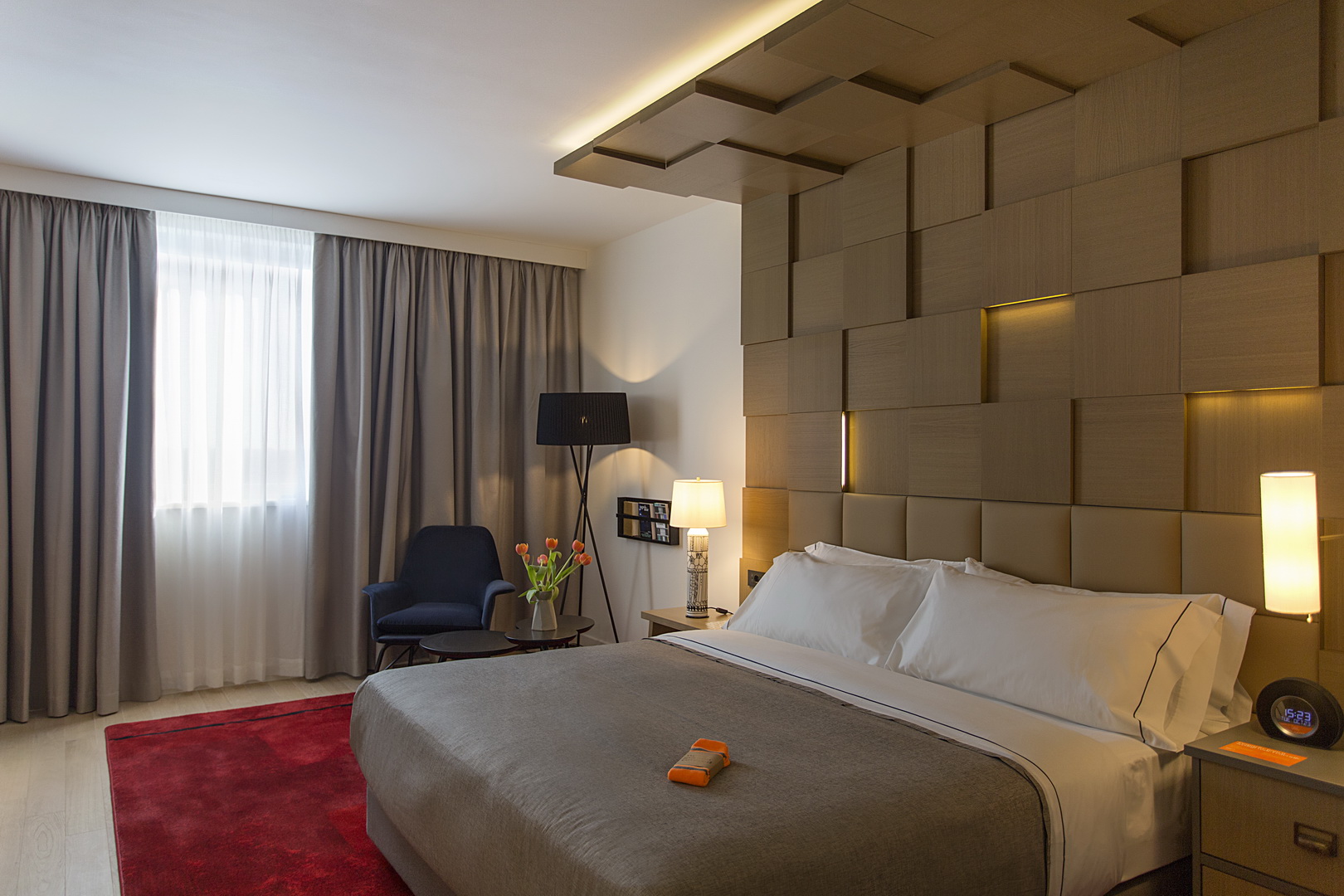 ROOM, KING BED, ACCESSIBLE