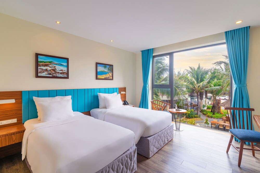 Sala Tuy Hoa Beach 17/50