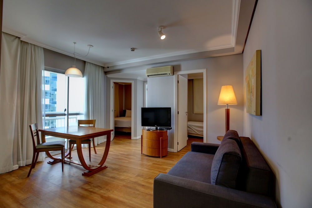 Roomo Bela Cintra Residencial 26/31