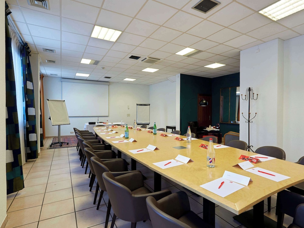 Ibis Annemasse 39/50