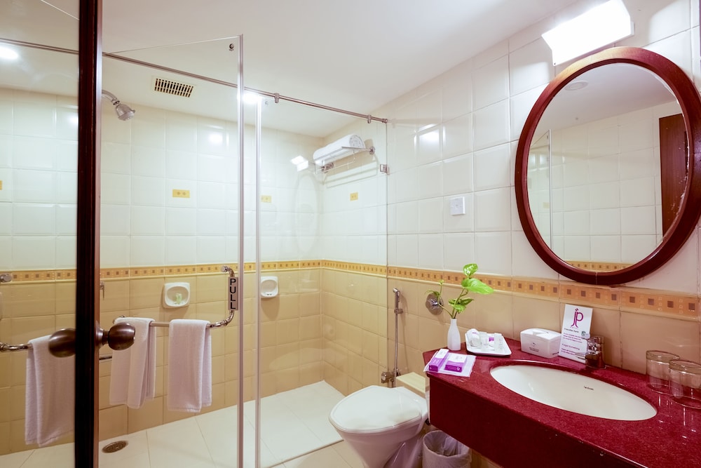 Hotel Jp Chennai Cmbt 21/47