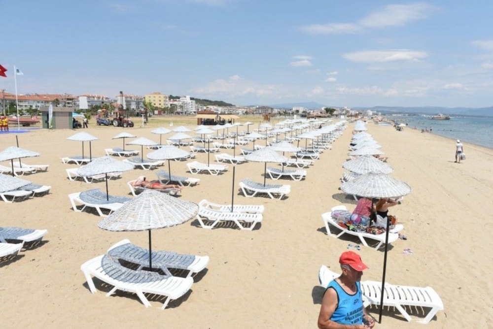 Ayvalik Palas Hotel 39/45