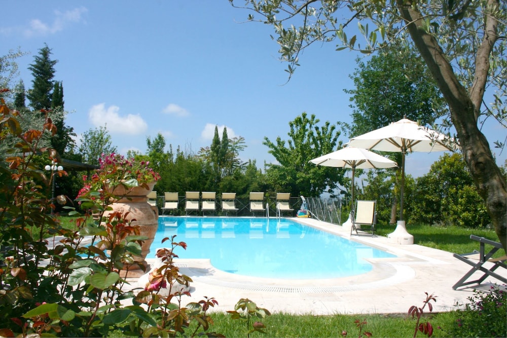 Villa Degli Olivi 25/26