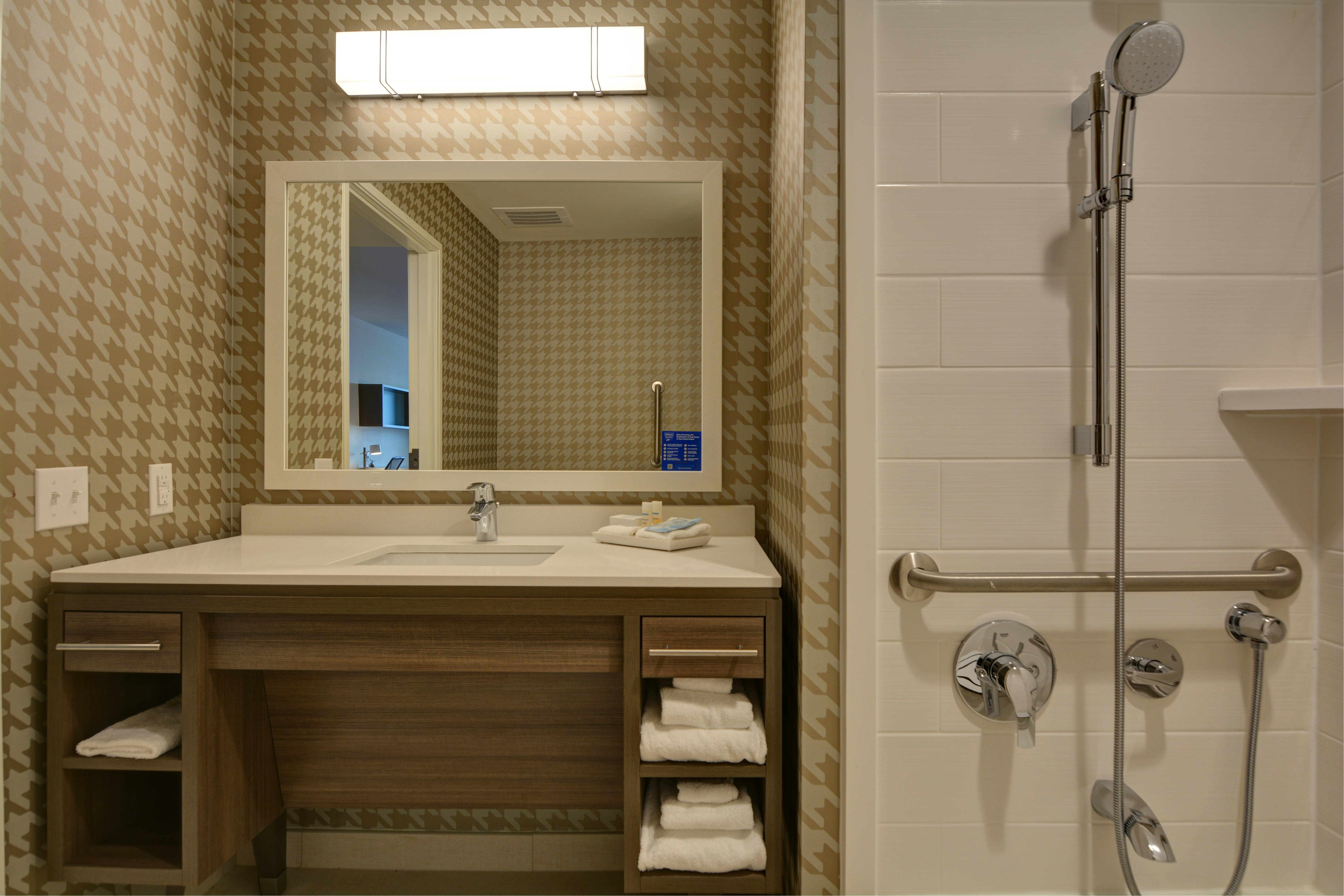 Home2 Suites By Hilton Panama City Beach Fl 23/24