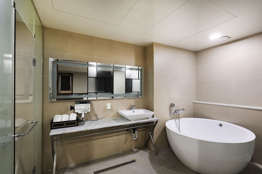 Mind Tourist Hotel 37/50