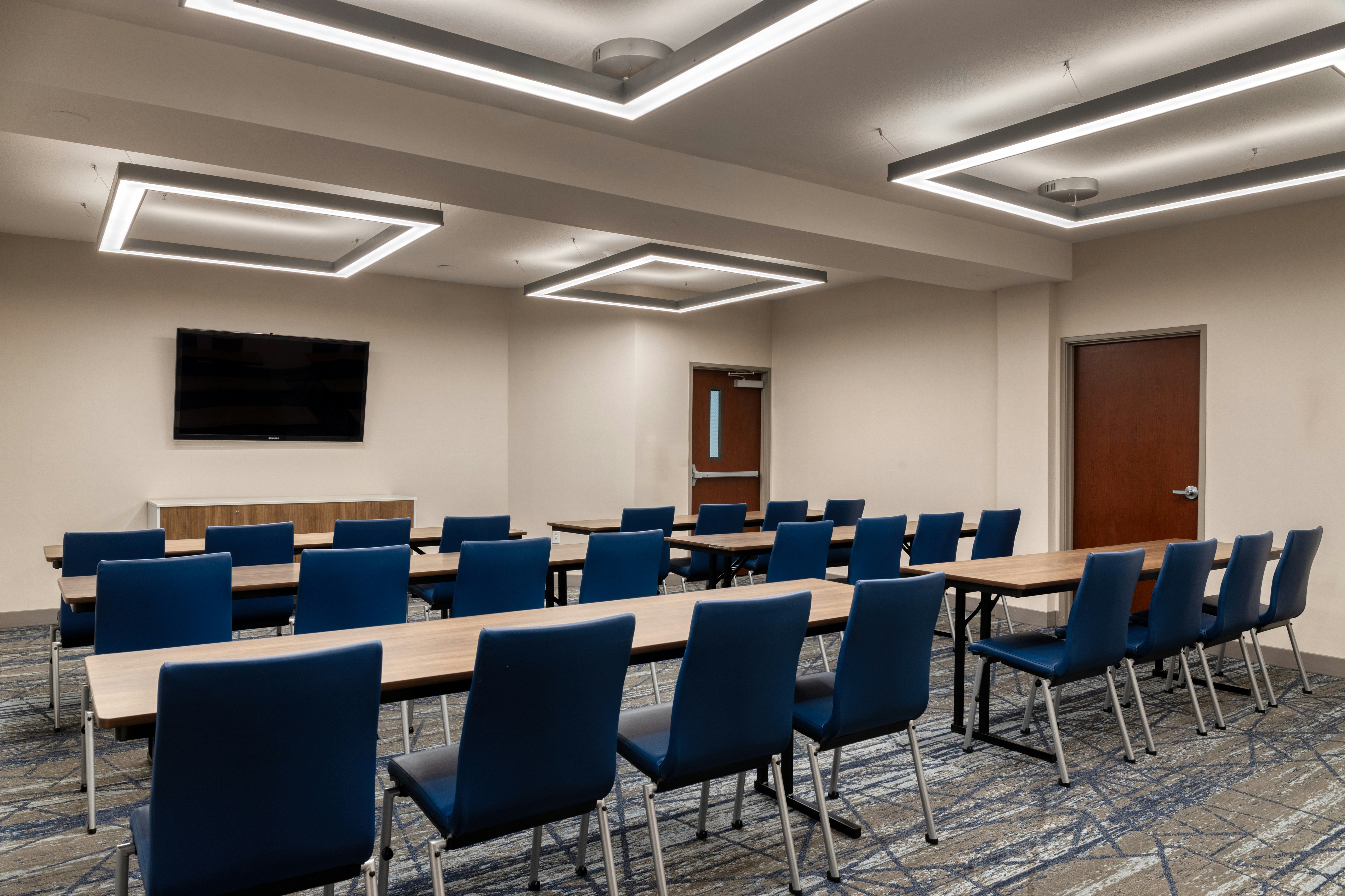 Holiday Inn Express Hotel And Suites Portland Jantzen Beach 58/68
