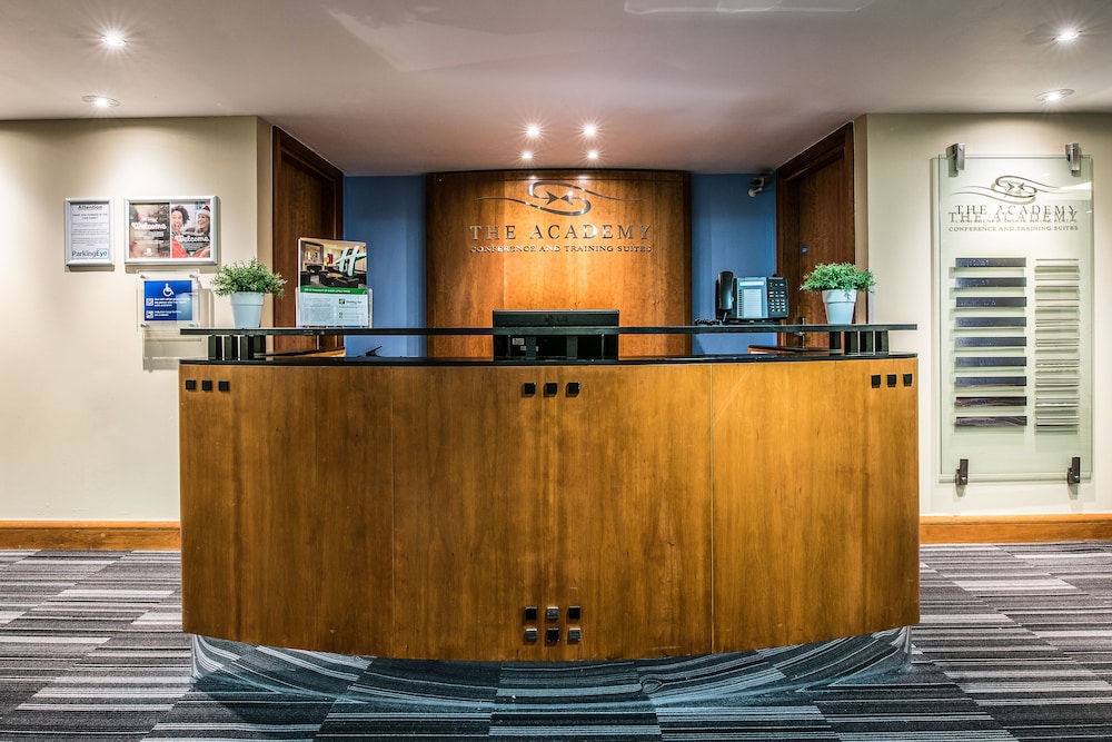 HOLIDAY INN CAMBRIDGE 6/75