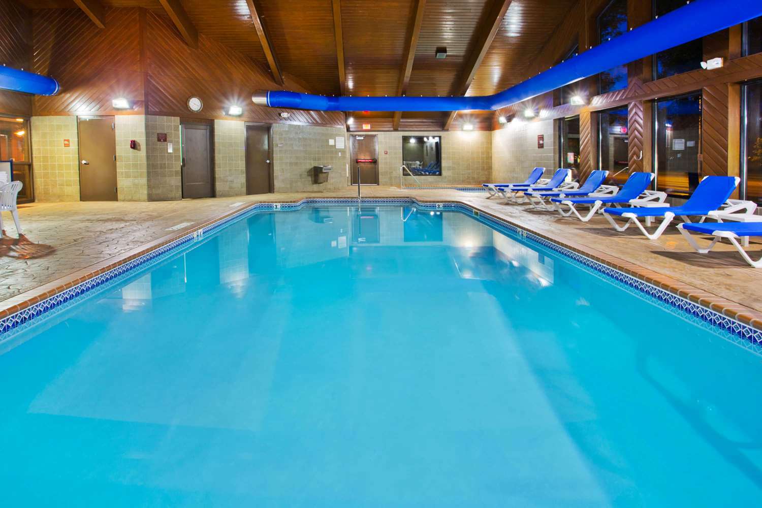 AmericInn by Wyndham Grand Forks 30/46