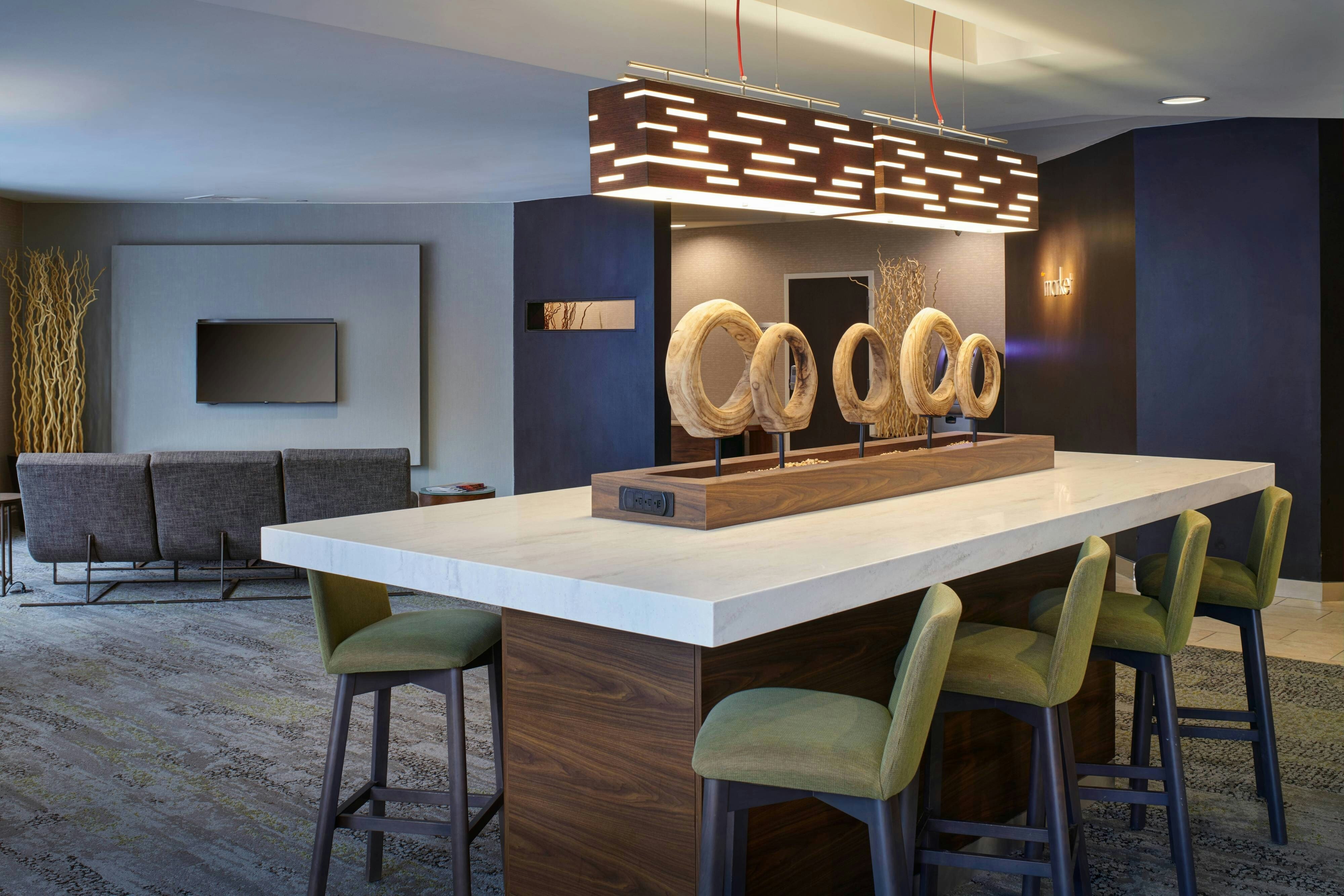 Courtyard By Marriott Ann Arbor 46/52