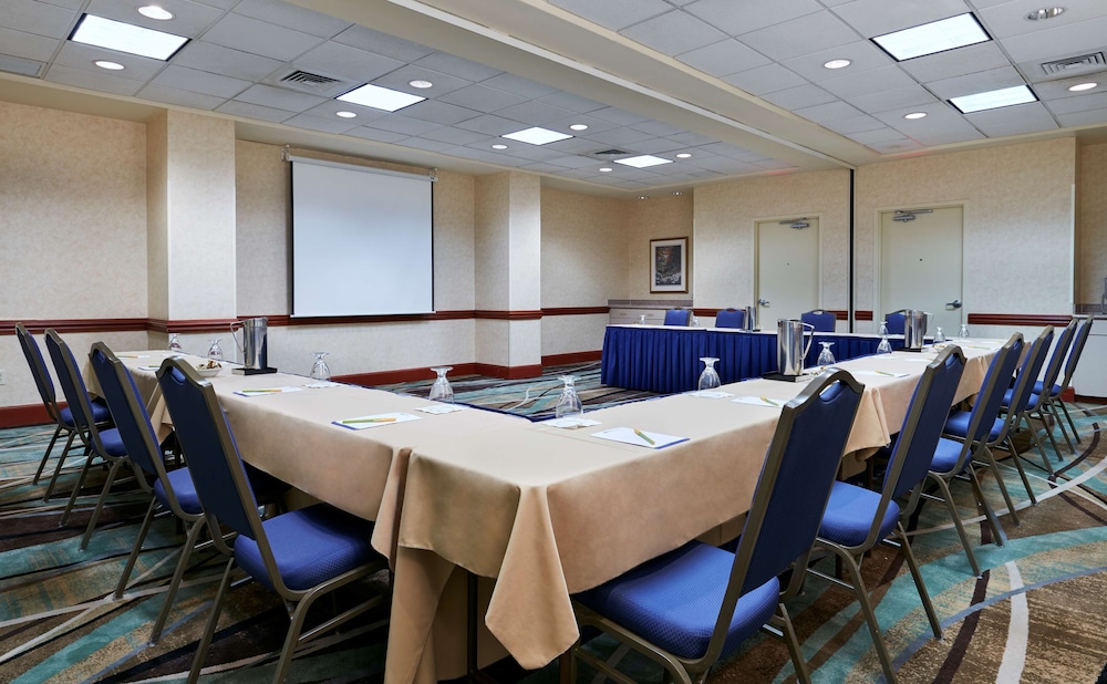 Hilton Garden Inn Charlotte - Uptown 55/58