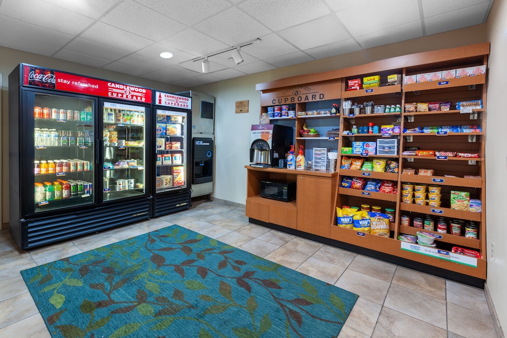 Candlewood Suites Kalamazoo 46/50