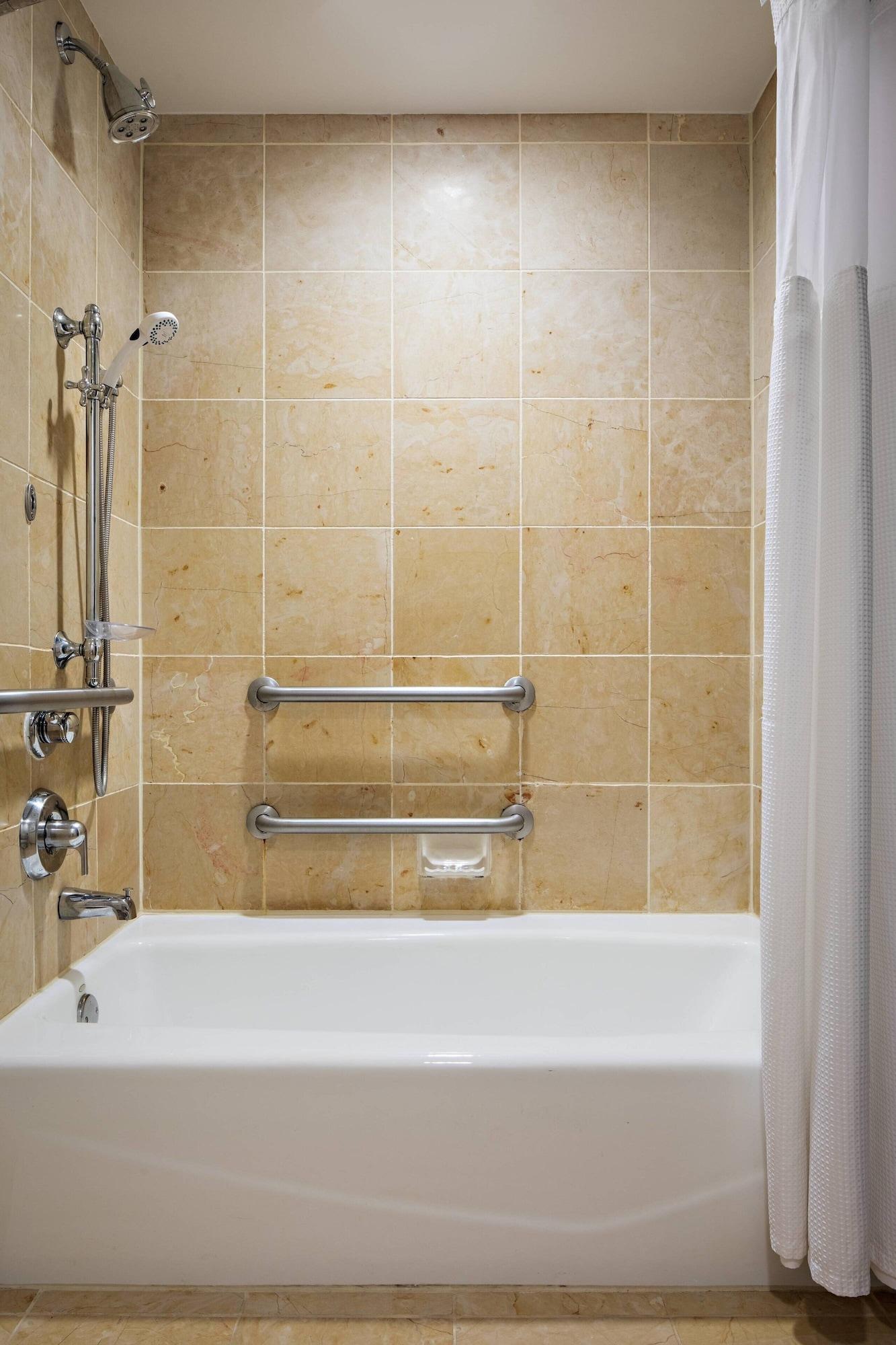 Room, Double Bed, Bay View، Gaylord Palms Resort & Convention Center 4/4