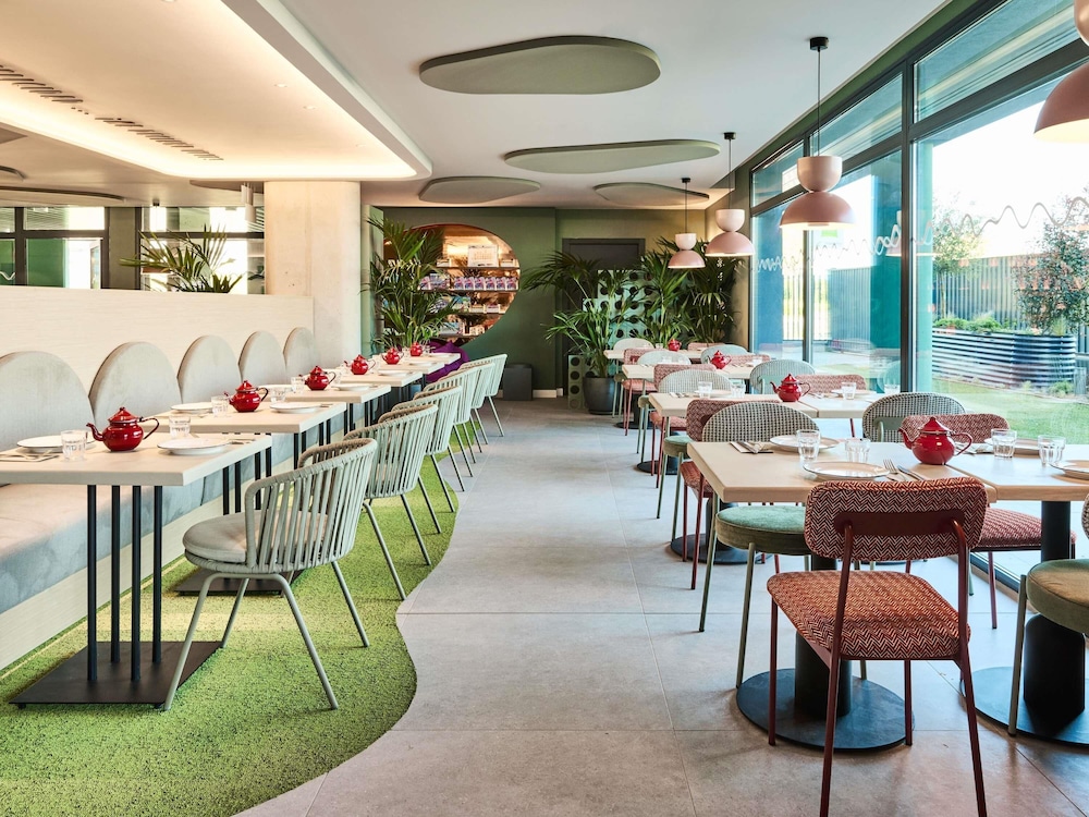 Ibis Styles Madrid Airport Valdebebas 35/50