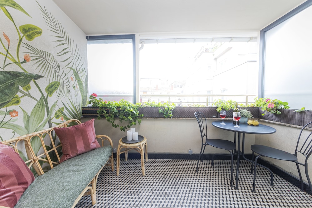 Ayramin Deluxe Hotel 62/78