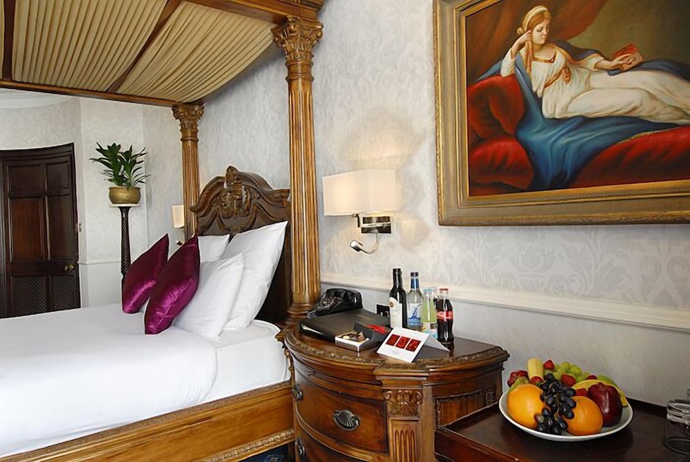 Grand Royale London Hyde Park 24/56