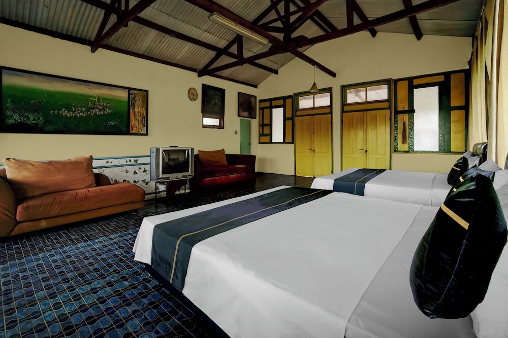 Hotel O near Alun Alun formerly Embun Pagi Hotel & Villa Resort 22/41