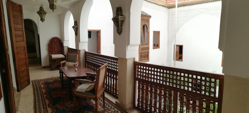 Riad Ben Youssef 41/50