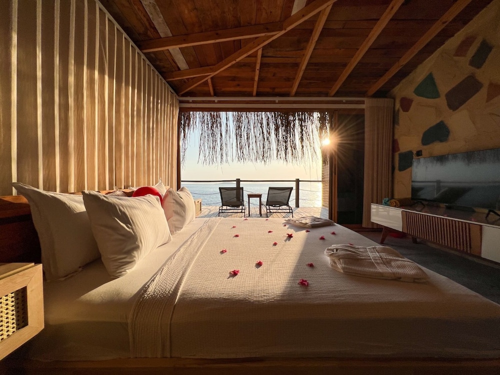Mandalina Luxury Suites 8/50