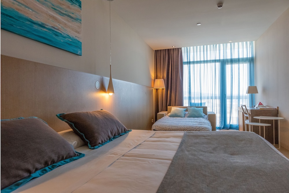 Atenea Port Mataro Hotel 26/65