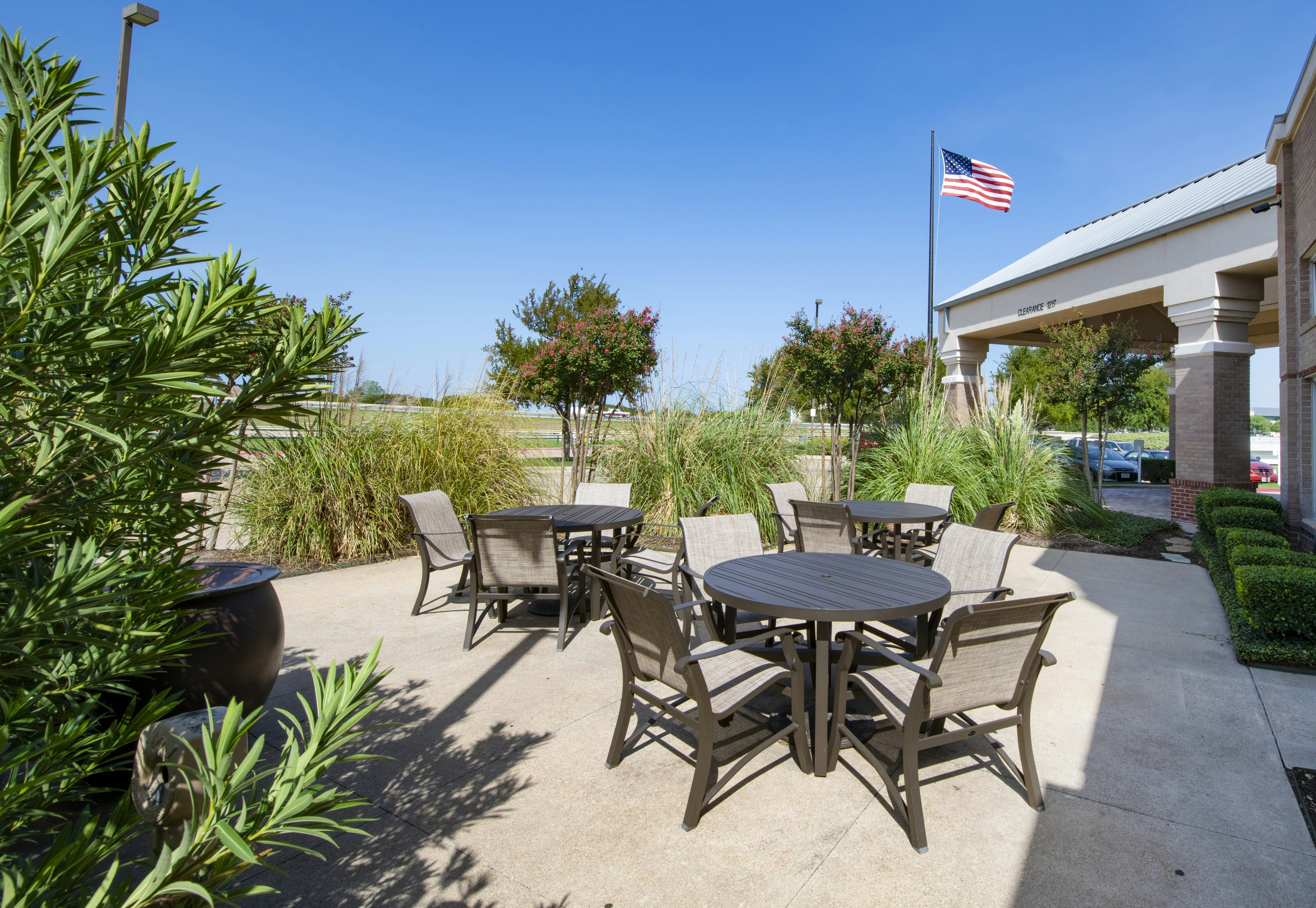 Hampton Inn and Suites Ft. Worth Alliance Airport 50/53