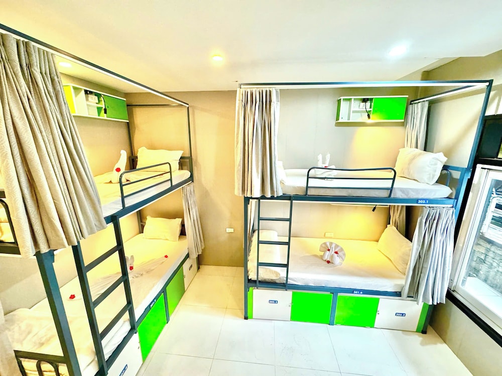 MIXED DORM